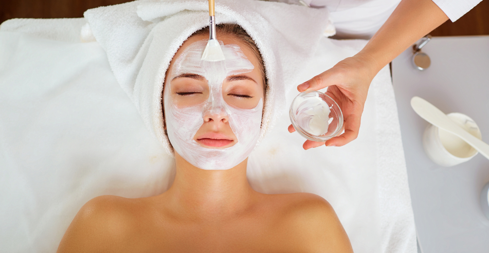 Luxurious Facial at Shear Excellence Luxurious Facial Treatment by Shear Excellence